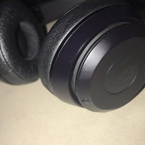 Beats solo 3 wireless